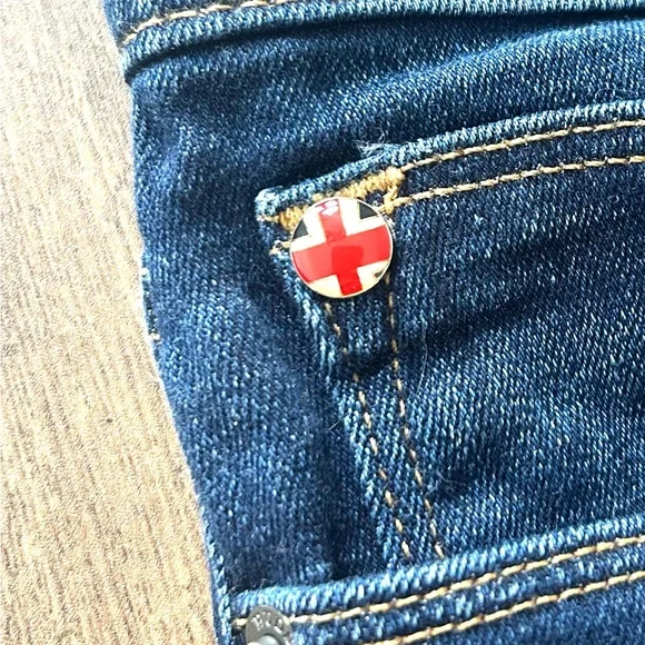 Women’s Hudson Natalie Mid-rise Raw Hem Ankle Jeans in “Jet out” color - Picture 9 of 14